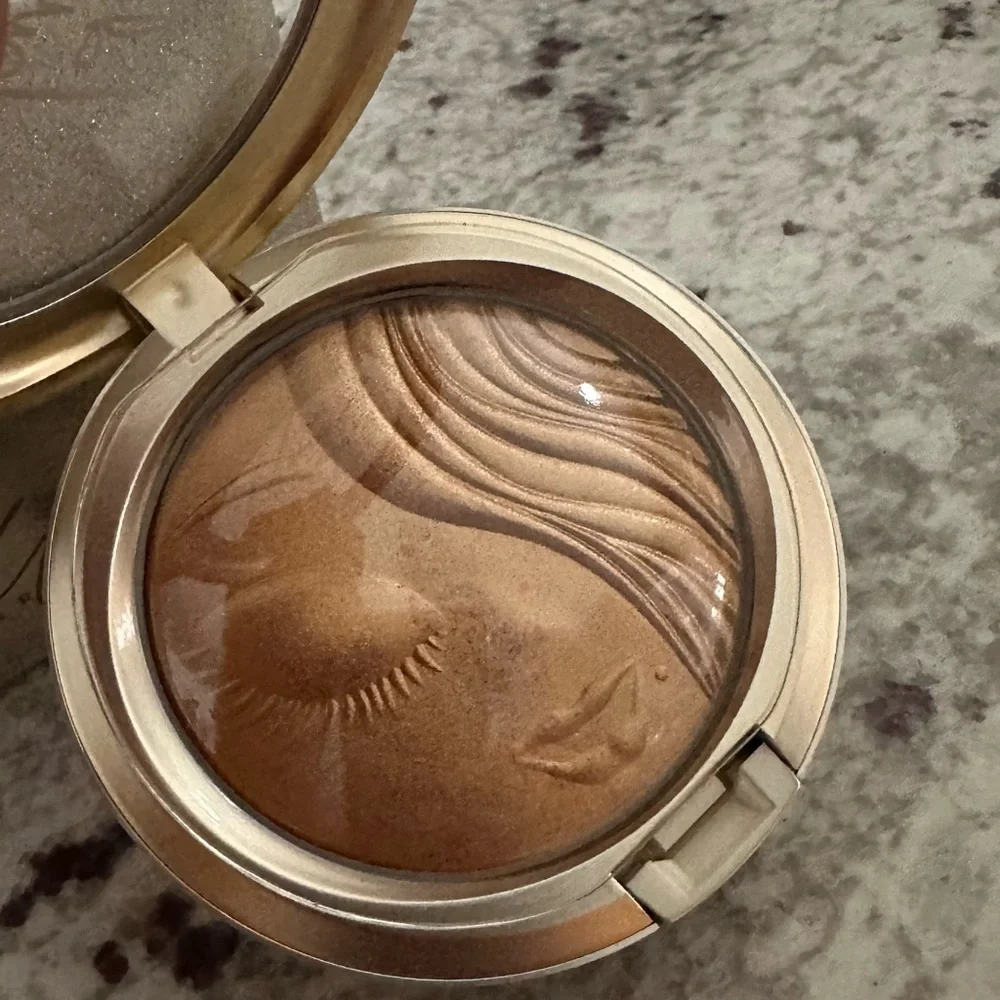 NIB MAC Mariah‎ Carey MY MIMI Extra Dimension Skinfinish Ltd Ed  Authentic